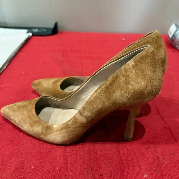 Charles David Tan Suede Heels - Picture 3 of 5